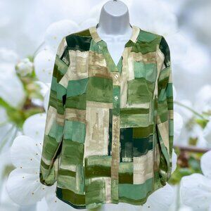 D & Co.-Women's Small Top Long Sleeve Multi-Color Button V-Neckline Light Weight